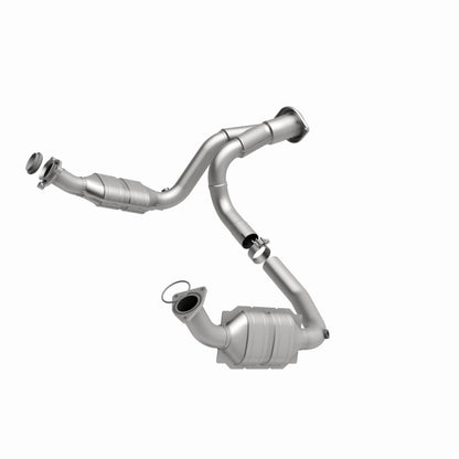 MagnaFlow OEM Catalytic Converter | Escalade 07-10, Silverado 07-13 (49631)