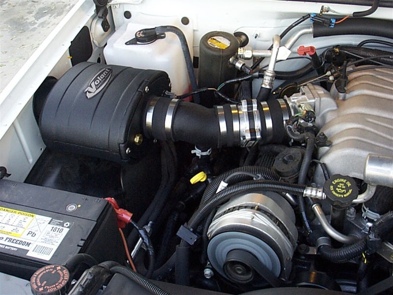 Volant Pro5 Closed Box Air Intake System | Chevrolet C2500 (96-00) (15974)