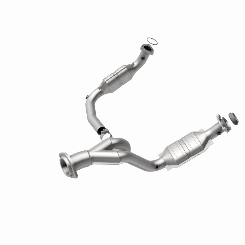 MagnaFlow OEM Catalytic Converter | Escalade 07-10, Silverado 07-13 (49631)