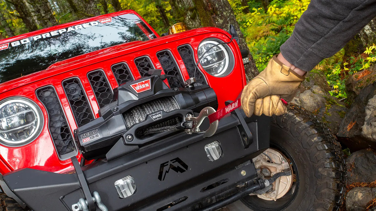 WARN 110010 ZEON XD 10-S 10000 lb Series Winch 100' 3/8 Spydura Synthetic Rope