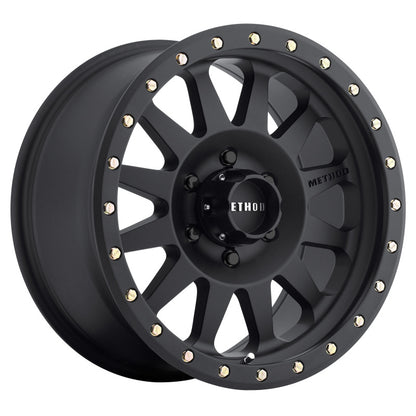Method MR304 Double Standard Matte Black | 17x8.5" +0mm | 6x5.5mm Wheel