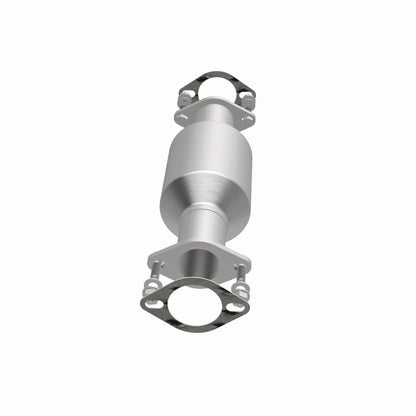 MagnaFlow Direct Fit Catalytic Converter 03-06 Kia Sorento 3.5L rear