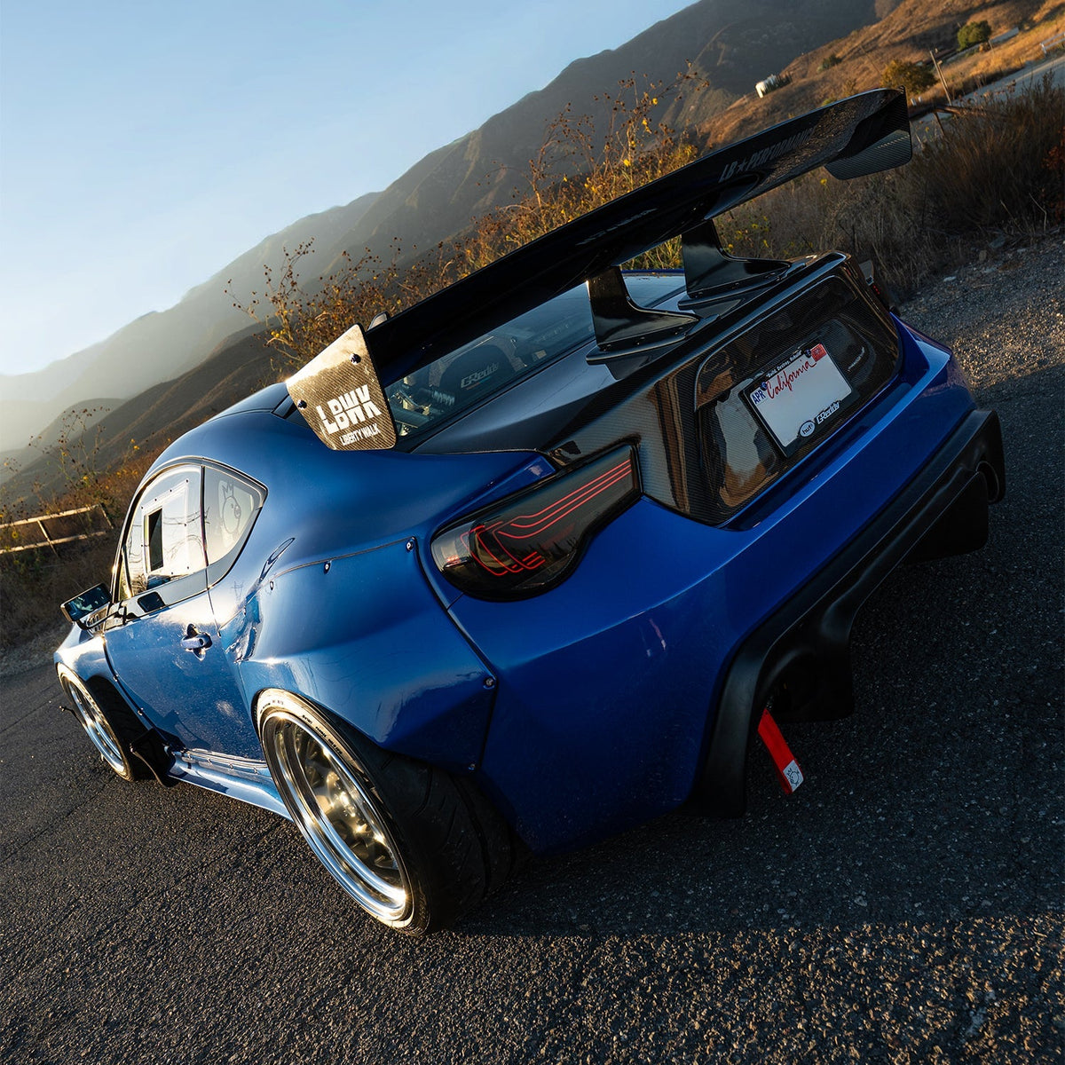 AlphaRex 17-20 Toyota GT86/13-20 Subaru BRZ/ 17-20 Scion FRS LUXX-Series LED Tail Lights Red
