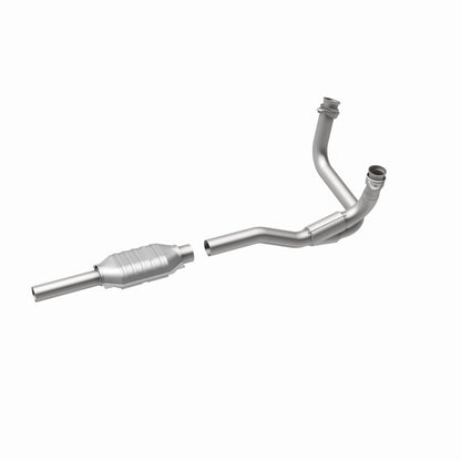MagnaFlow Conv DF 78-97 Ford Trucks 5.8L V8 | (93312)