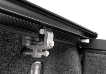 Retrax 17-18 Super Duty F-250-350 Short Bed RetraxPRO XR