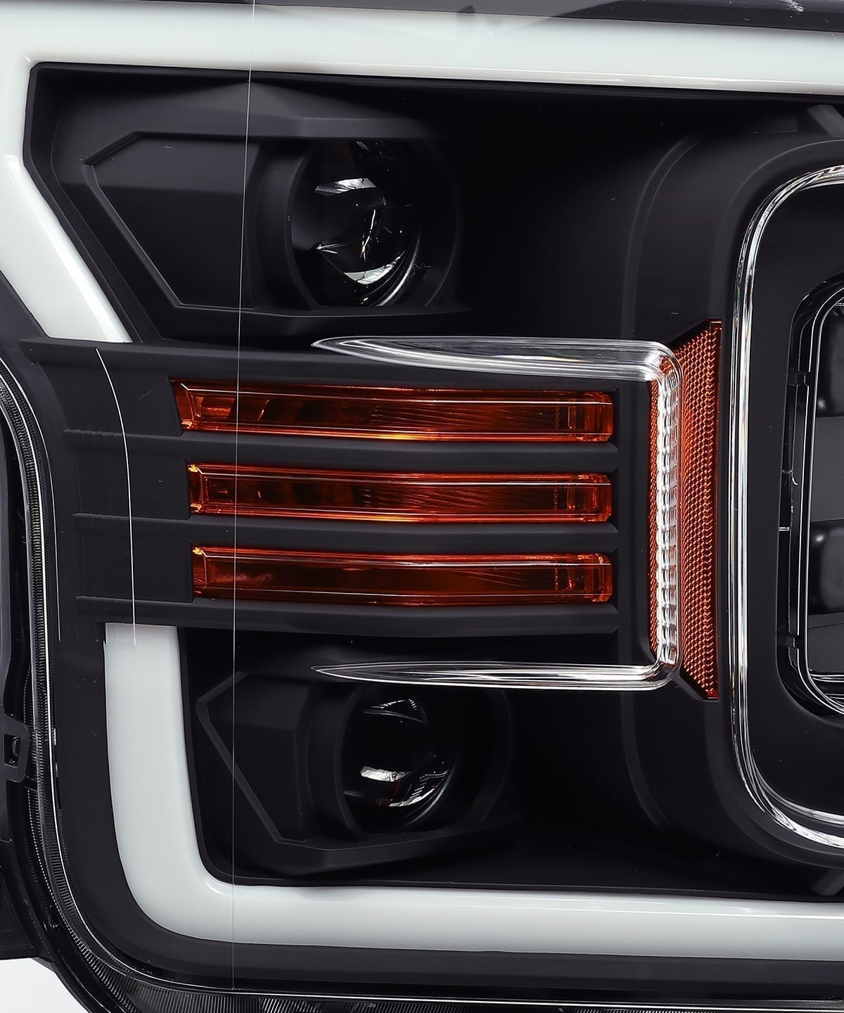 AlphaRex F-150 LUXX Style Projector Headlights | Ford 15-20 (880176)