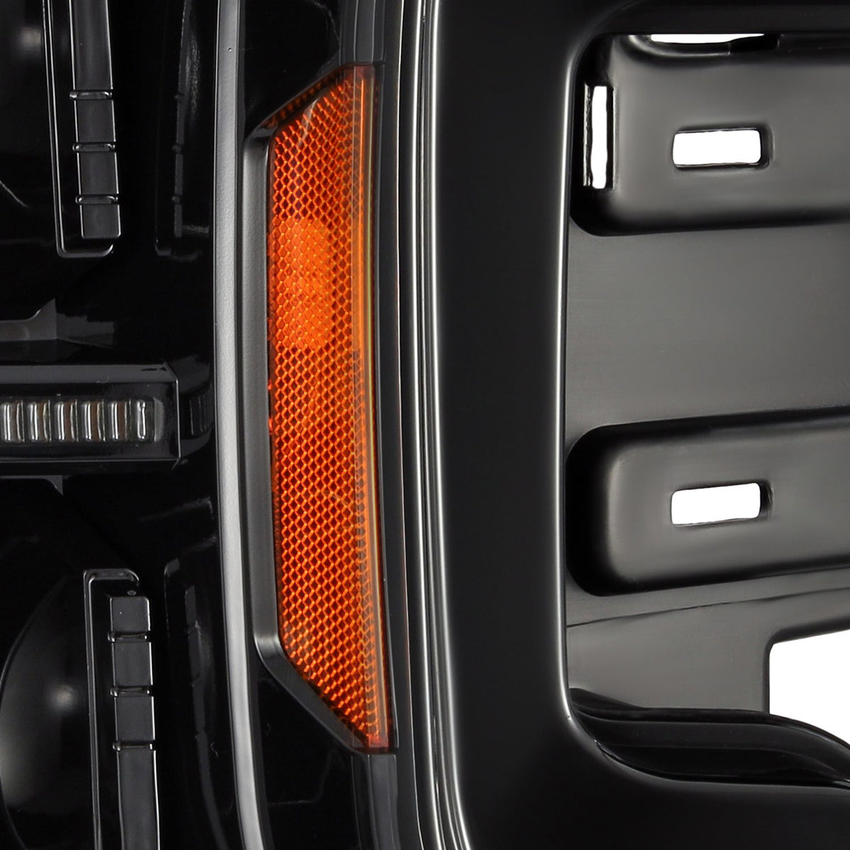 AlphaRex LED Proj HL | Ford F-150 (15-20) (LUXX w/ Actv Lt Seq Sig SB) (880251)