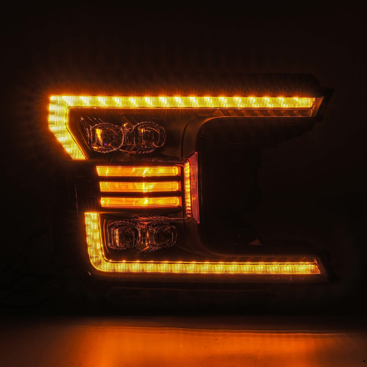 AlphaRex 18-19 Ford F-150 NOVA LED Proj Headlights | F-150 (15-20) (880182)