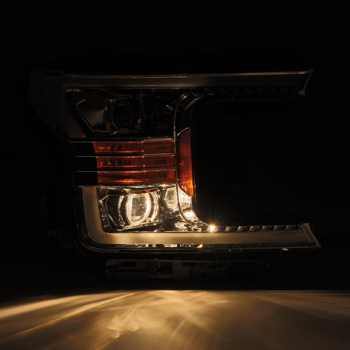 AlphaRex 18-19 Ford F-150 PRO-Series Projector Headlights | F-150 (15-20) (880187)
