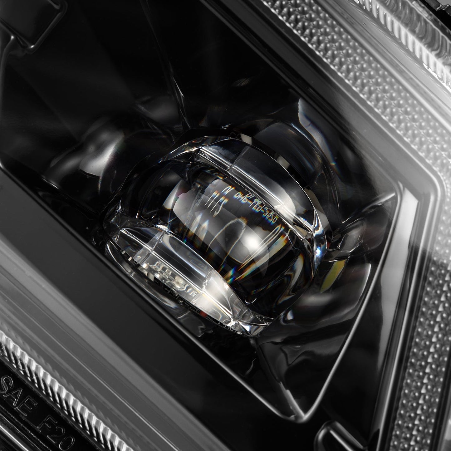 AlphaRex 19-23 Chevrolet Silverado 1500/19-23 Chevrolet Silverado 2500HD/3500HD DoubleTap Dual Color LED Projector Fog Lights