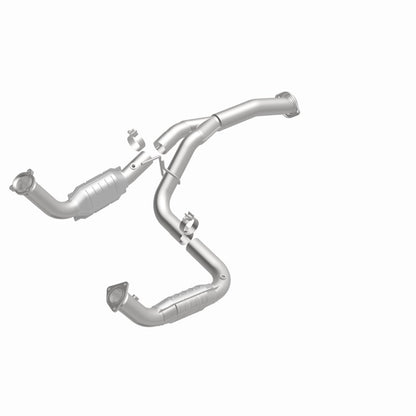 MagnaFlow OEM D&F Catalytic Converter | Silverado 2500HD/3500HD / Sierra 2500HD/3500HD (21-252)