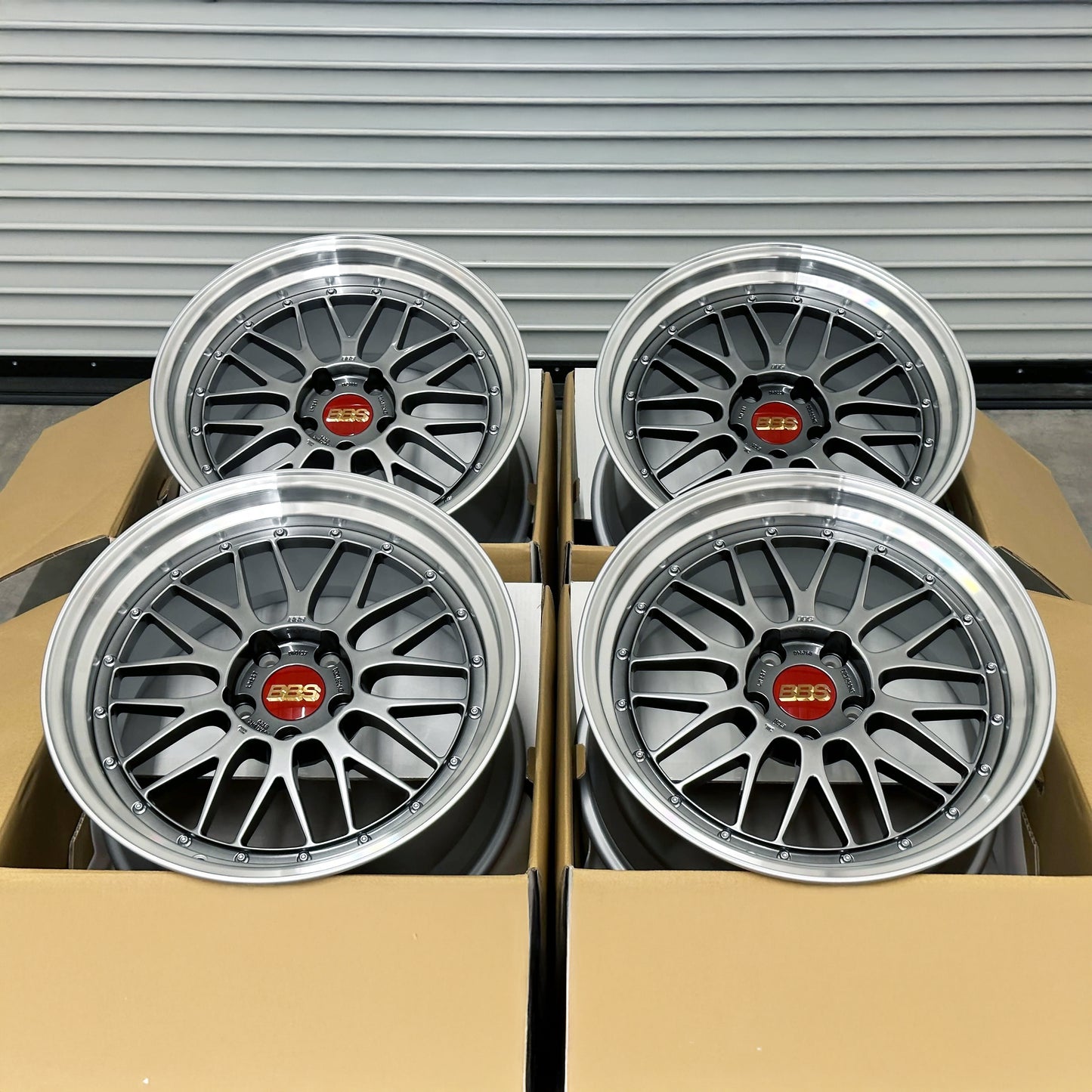 BBS LM 19x9.5 +20, 19x11 +25 5x120 Diamond Black (SET)