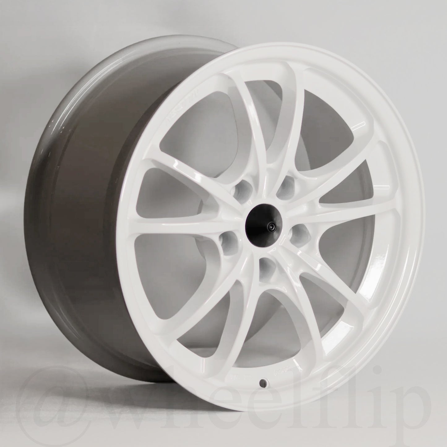 Mugen MC10 17x8 +45 5x114.3 White (SET)
