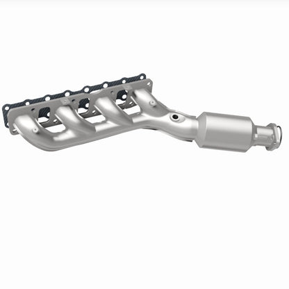 Magnaflow 50380 DirectFit Converter Infiniti/Nissan Trucks 8 5.6L D&S