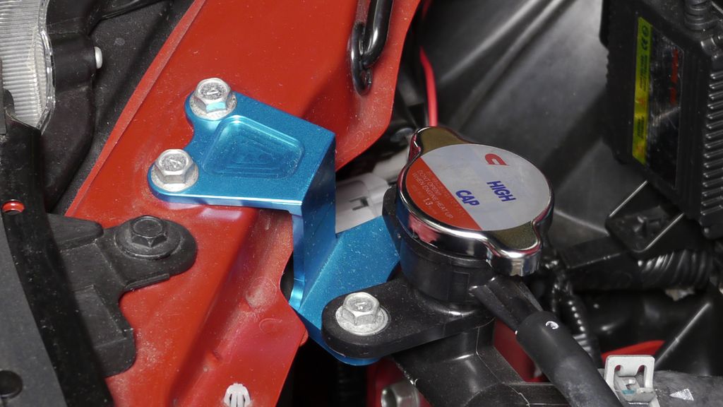 Cusco Aluminium radiator cap stay for TOYOTA GT86, SUBARU BRZ
