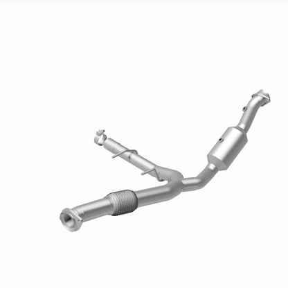 Magnaflow 280219 DirectFit Catalytic Converter For Ford Expedition 18-21