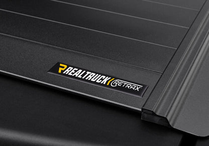 Retrax 2022+ Toyota Tundra CrewMax 5.5ft Bed w/Rail System (Excl Trail Special Edition) RetraxPRO MX