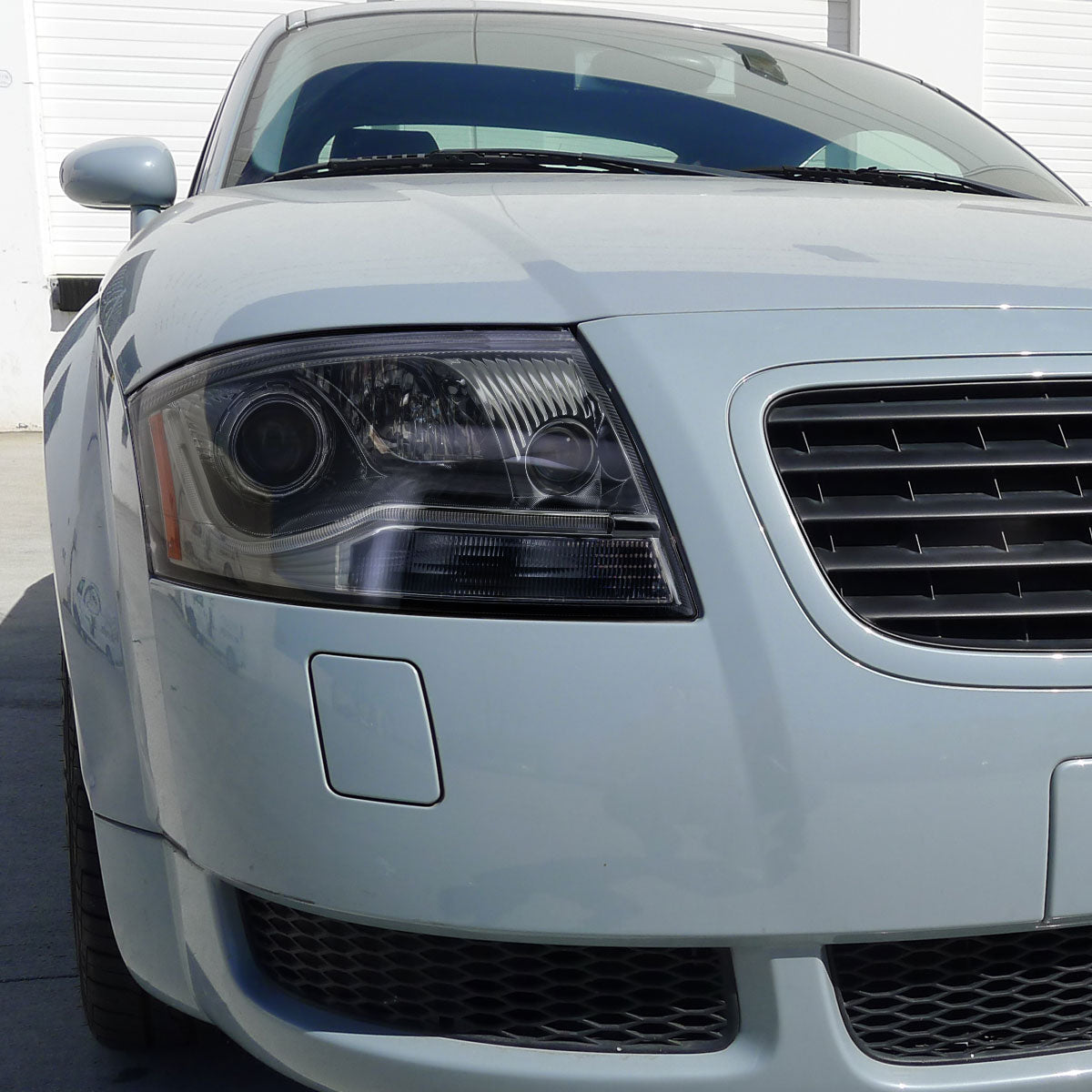 1999-2006 Audi TT LED Bar Projector Headlights (Chrome Housing/Smoked Lens)