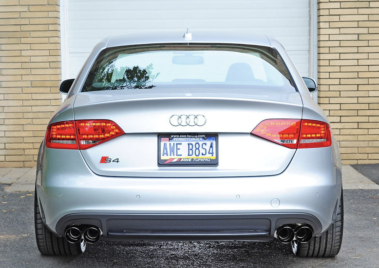 AWE Tuning Touring Edition Exhaust for Audi B8 S4 3.0T - Diamond Black Tips (90mm) (3010-43014)