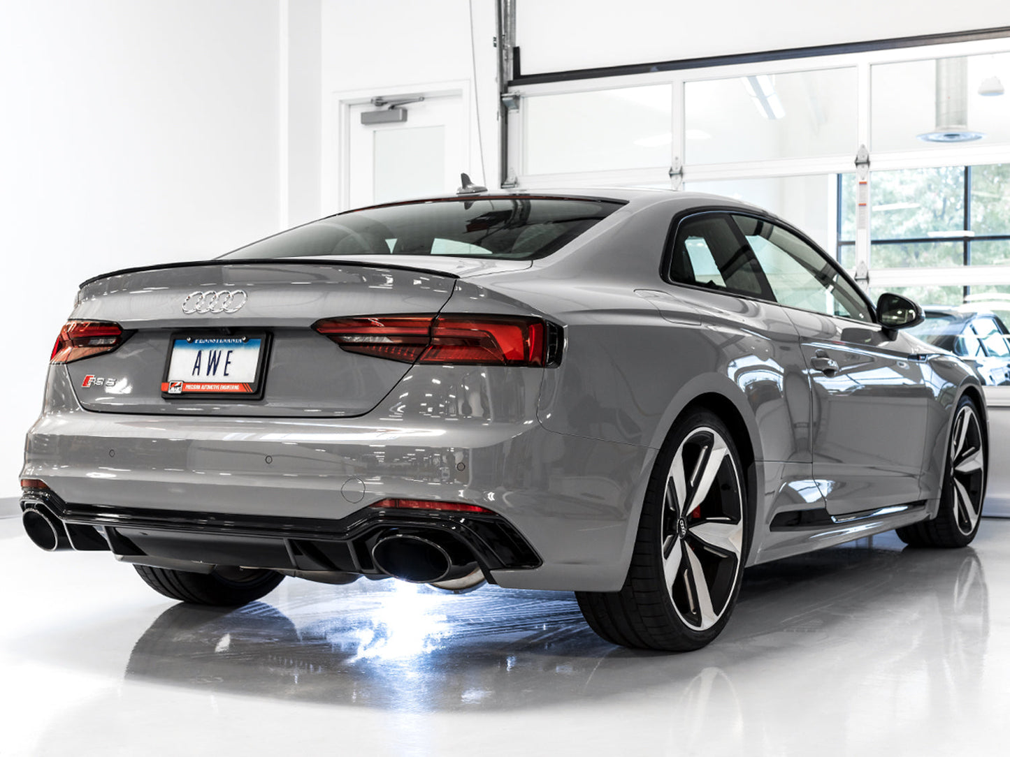 AWE Tuning Touring Edition Exhaust for Audi B9 RS 5 Coupe - Resonated for Performance Catalysts - Diamond Black RS-style Tips (3015-33112)