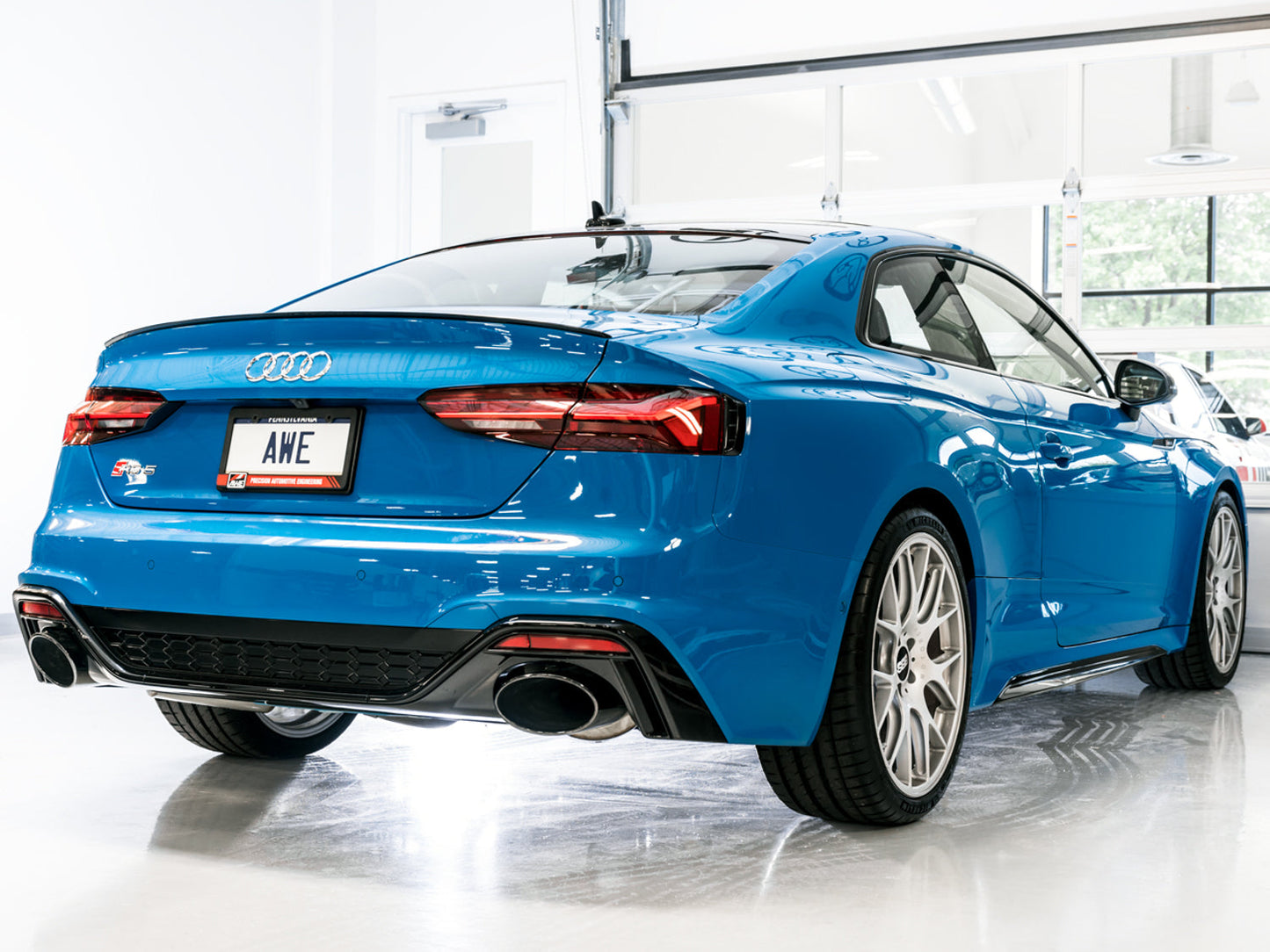 AWE Tuning Touring Edition Exhaust for Audi B9.5 RS 5 Sportback - Non-Resonated - Diamond Black RS-style Tips (3015-33321)
