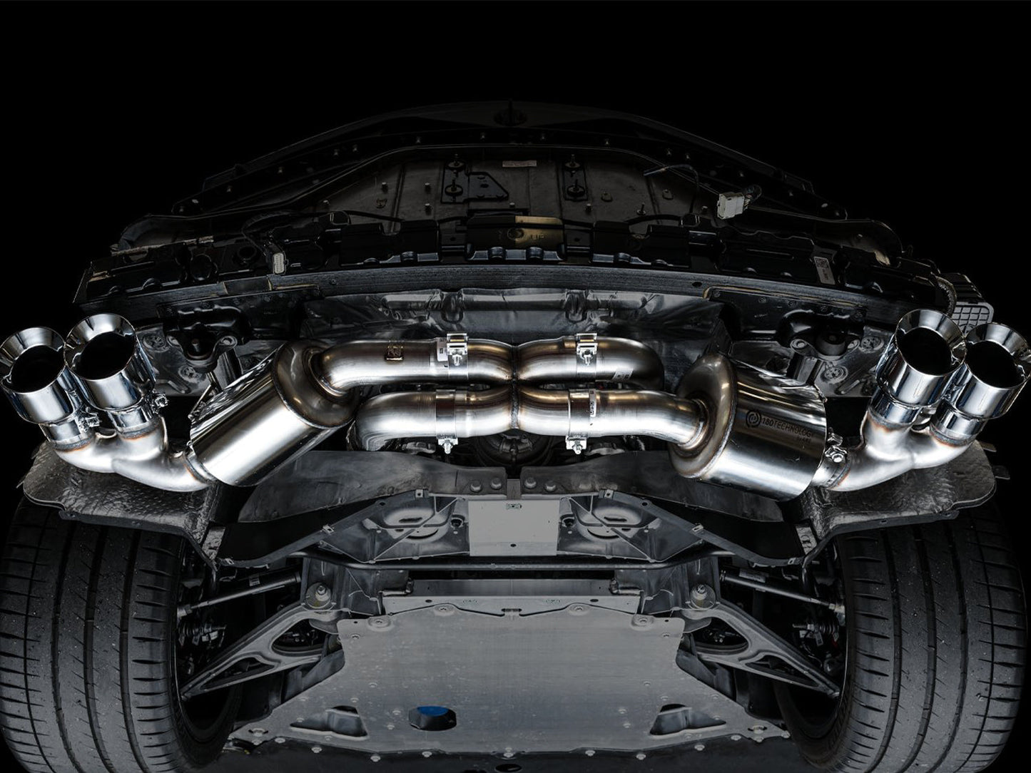 AWE Tuning Touring Edition Exhaust for C8 Corvette - Chrome Silver Tips (3015-42151)