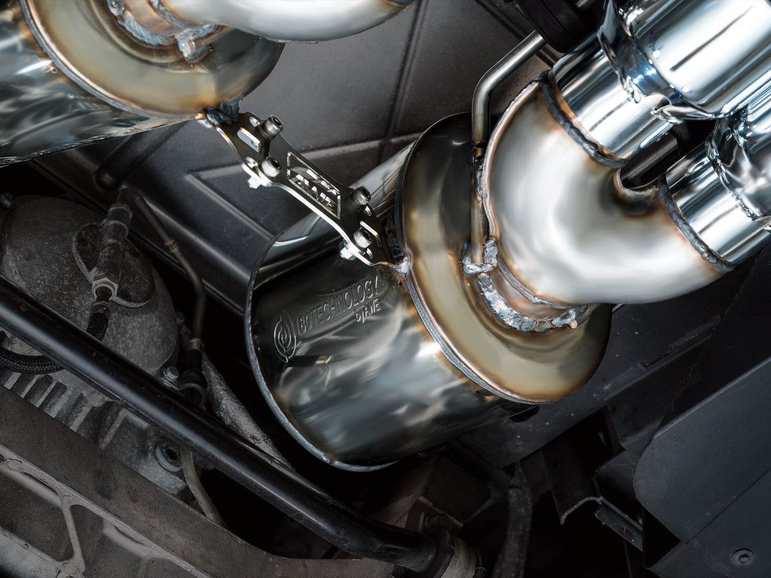 AWE Tuning 3015-42606 Exhaust System for 06-13 Corvette 6.2/7.0