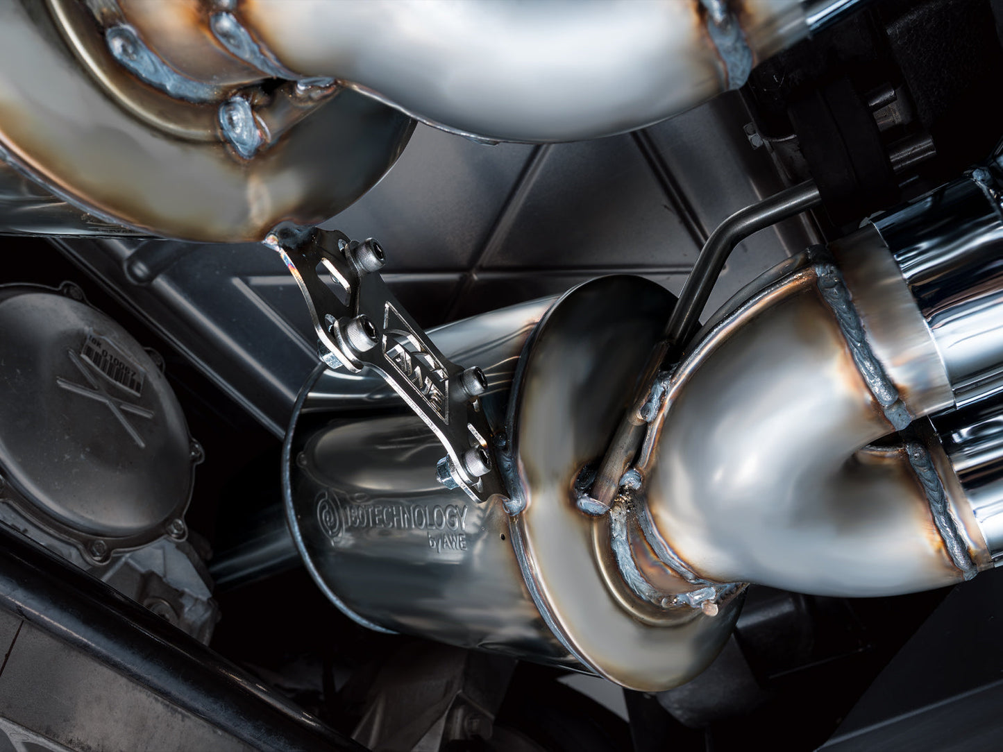 AWE Tuning 3015-42662 Exhaust System for 09-13 Corvette Convertible/Hatchback