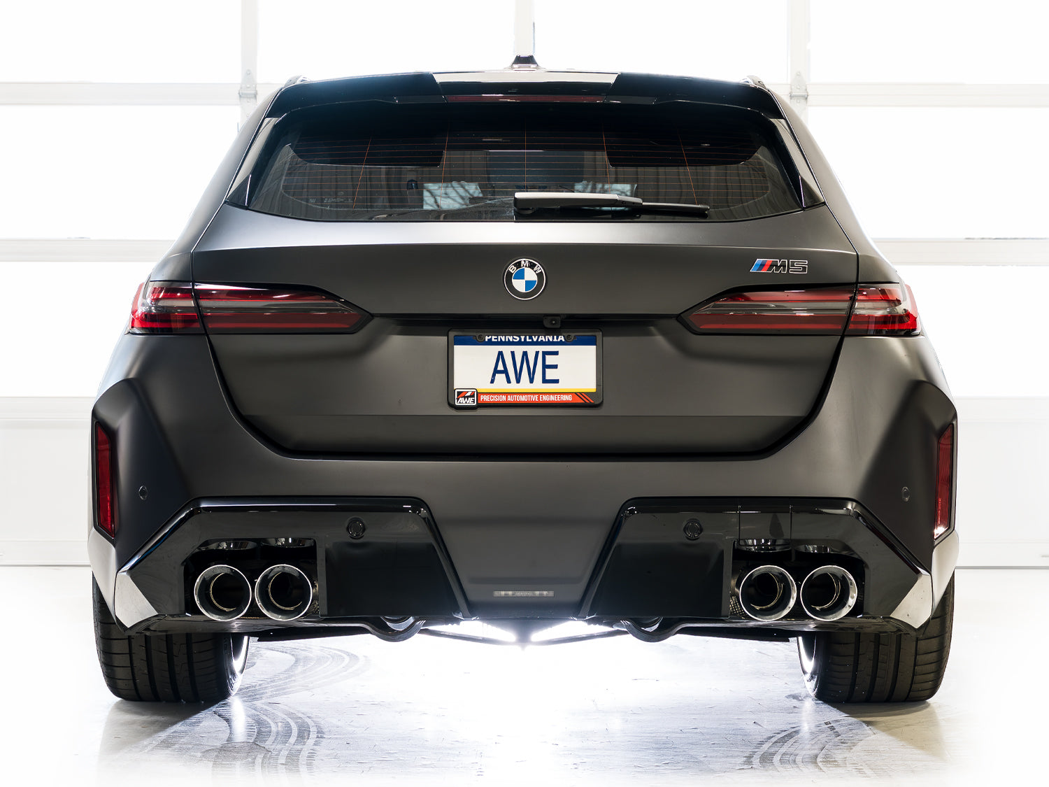 AWE Tuning 3015-42790 Catback Exhaust For BMW G90/G99 M5 Touring Edition
