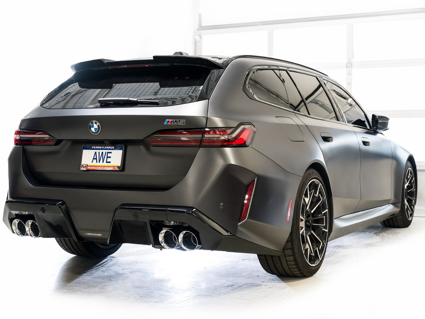 AWE Tuning 3015-42790 Catback Exhaust For BMW G90/G99 M5 Touring Edition