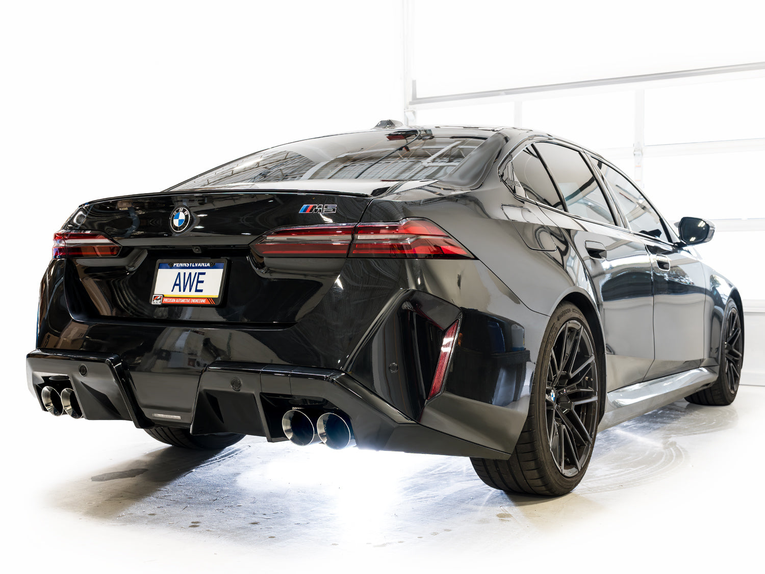 AWE Tuning 3015-42790 Catback Exhaust For BMW G90/G99 M5 Touring Edition
