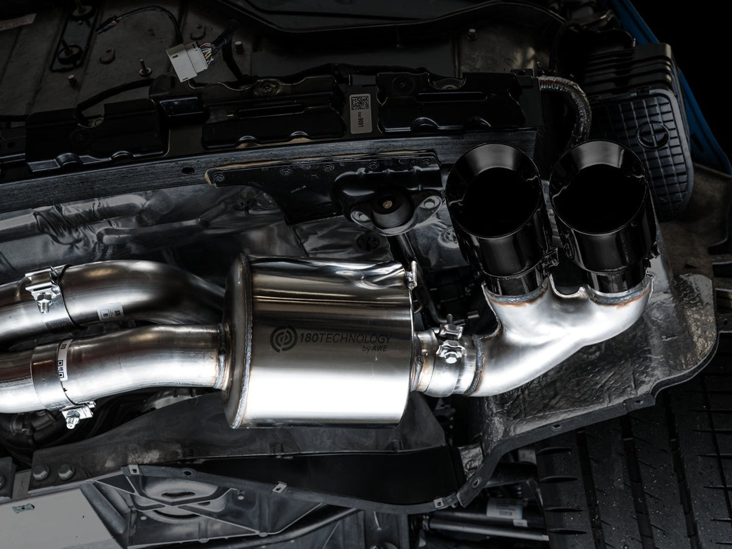 AWE Tuning Touring Edition Exhaust for C8 Corvette - Diamond Black Tips (3015-43159)