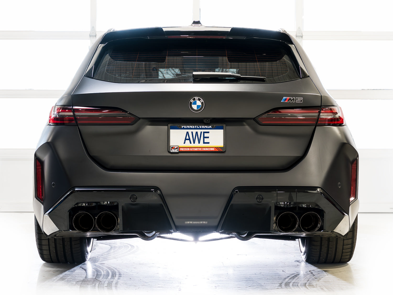 AWE Tuning 3015-43790 Catback Exhaust For BMW G90/G99 M5 Touring Edition