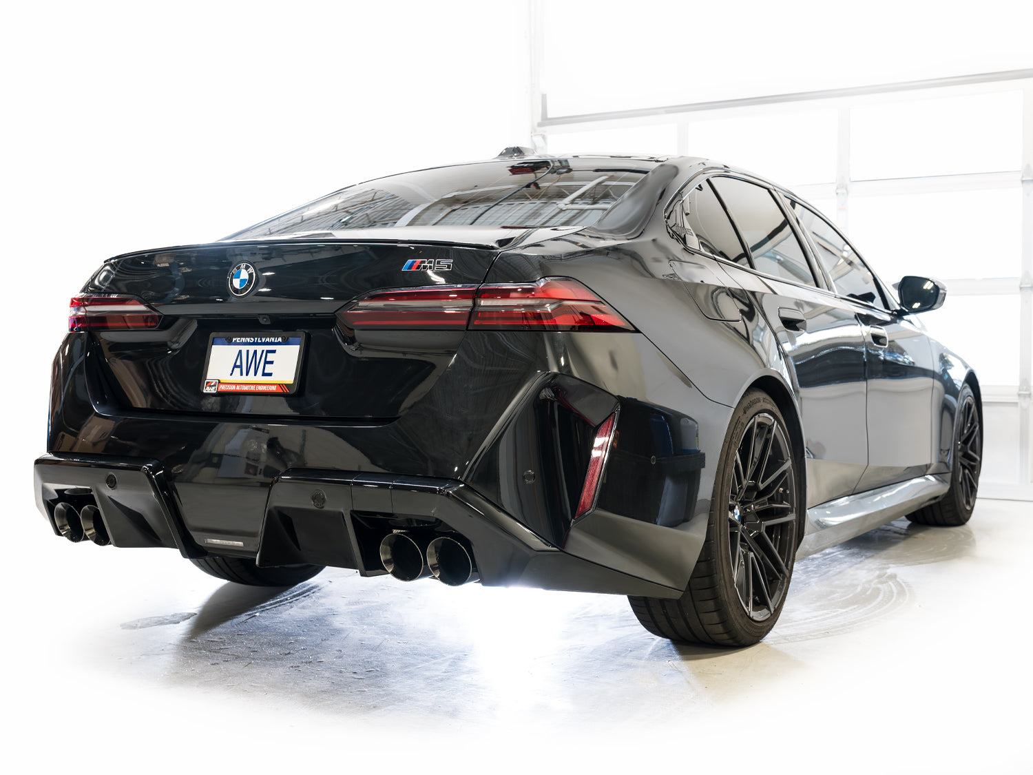 AWE Tuning 3015-43790 Catback Exhaust For BMW G90/G99 M5 Touring Edition