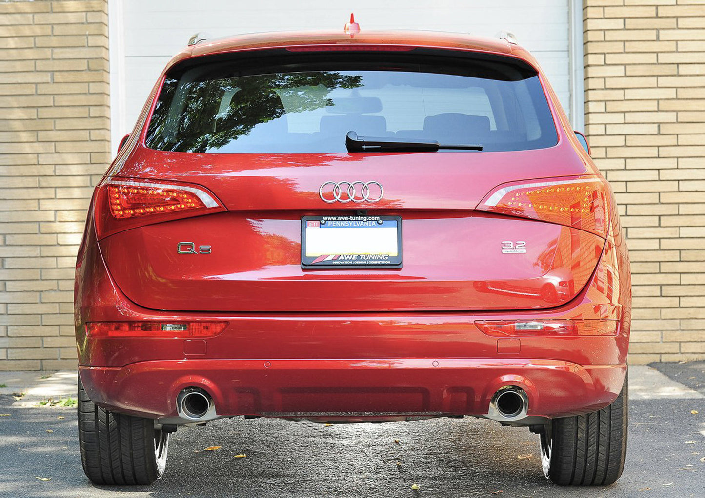 AWE Tuning Non-Resonated Exhaust System (Downpipe-Back) for 8R Q5 3.2L - Chrome Silver Tips (3020-32018)