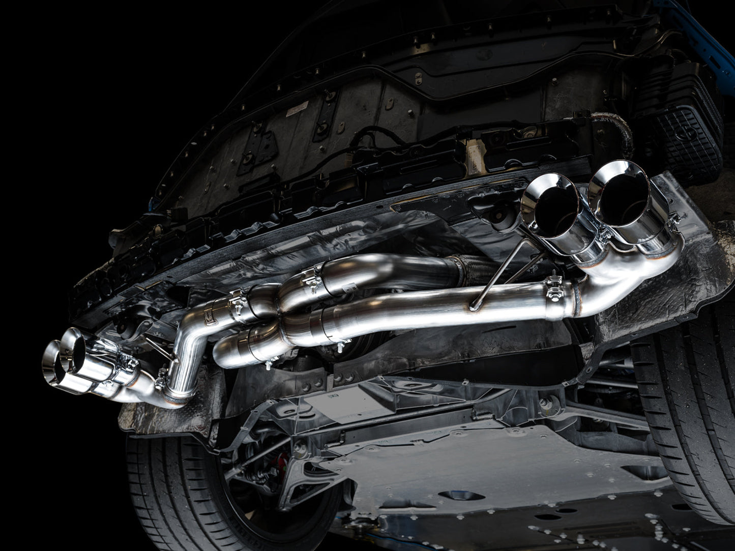 AWE Tuning Track Edition Exhaust for C8 Corvette - Chrome Silver Tips (3020-42080)