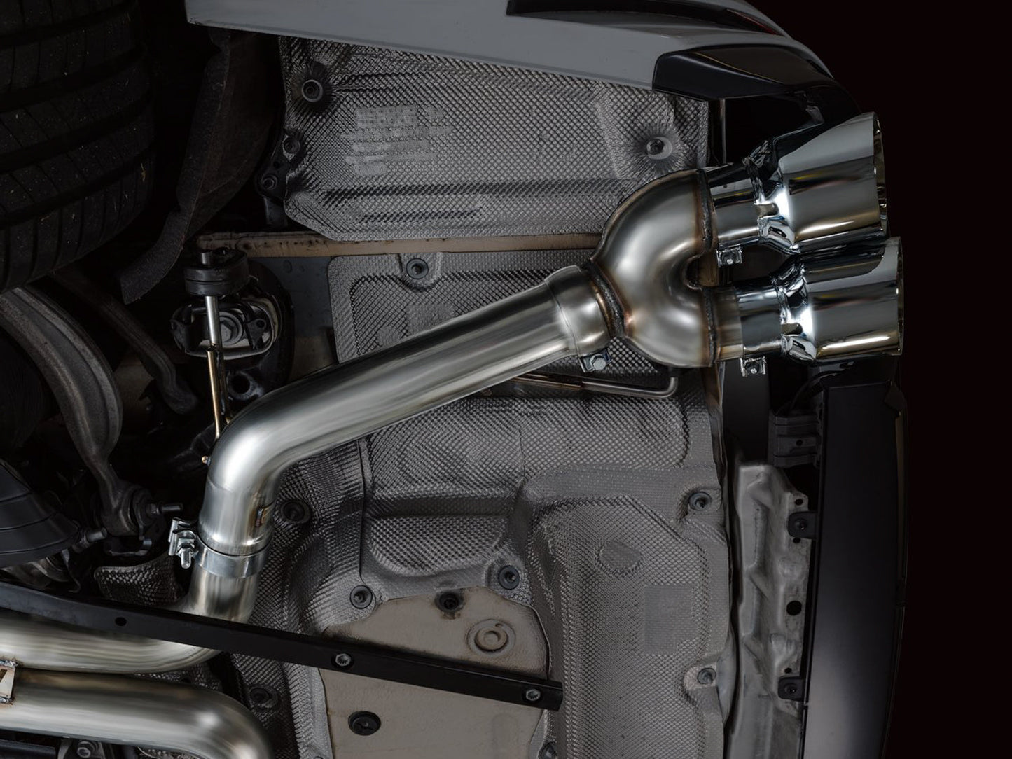 AWE Tuning Track Edition Exhaust - Chrome Silver Tips for 19-23 Audi C8 S6/S7 (3020-42101)