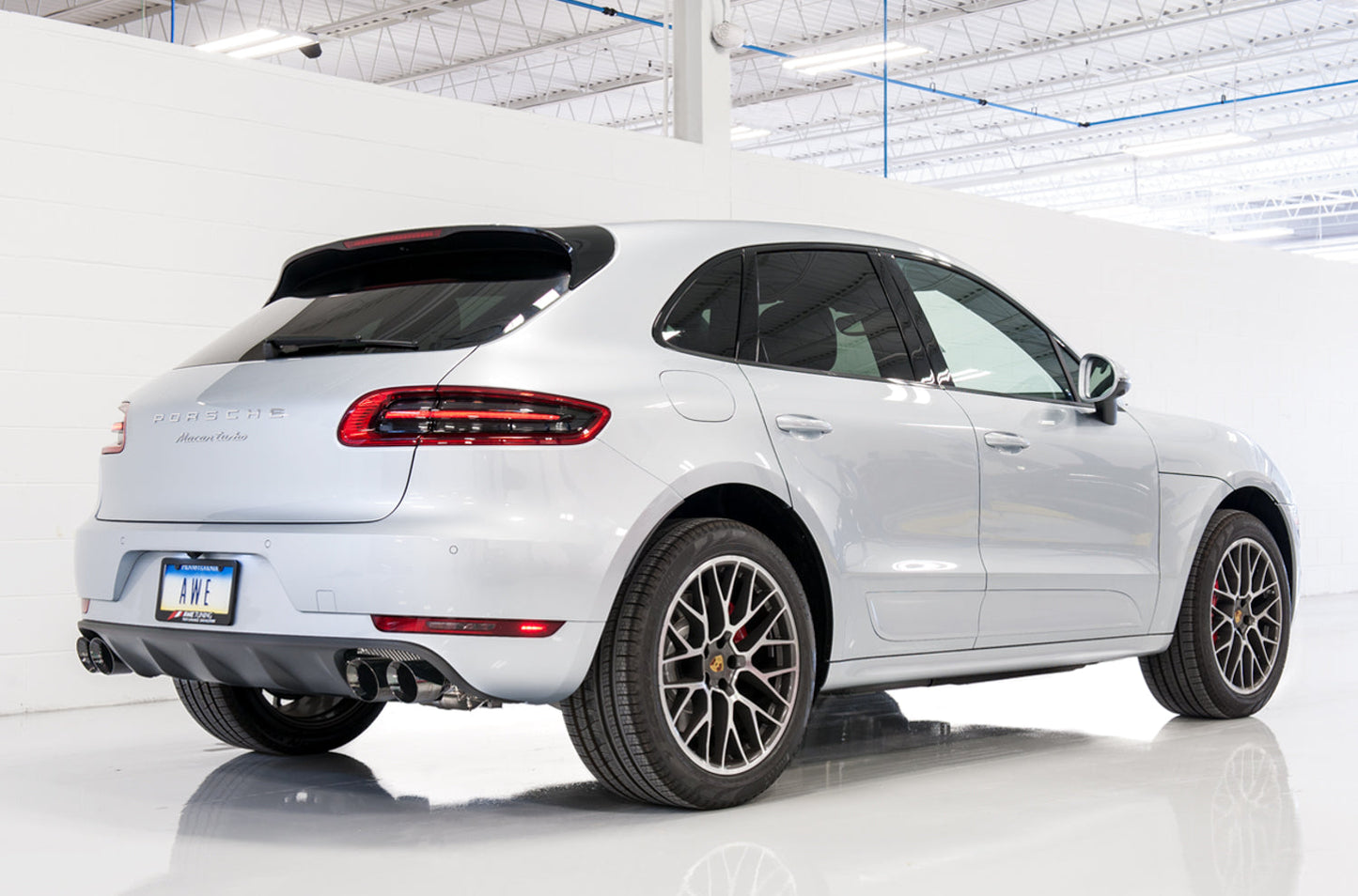 AWE Tuning Track Edition Exhaust System for Porsche Macan S / GTS / Turbo - Diamond Black 102mm Tips (3020-43040)