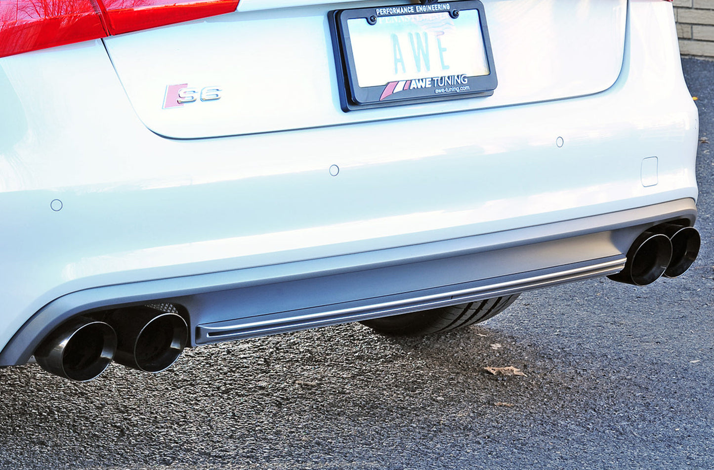 AWE Tuning Track Edition Exhaust for Audi C7 S6 4.0T - Diamond Black Tips (3020-43050)