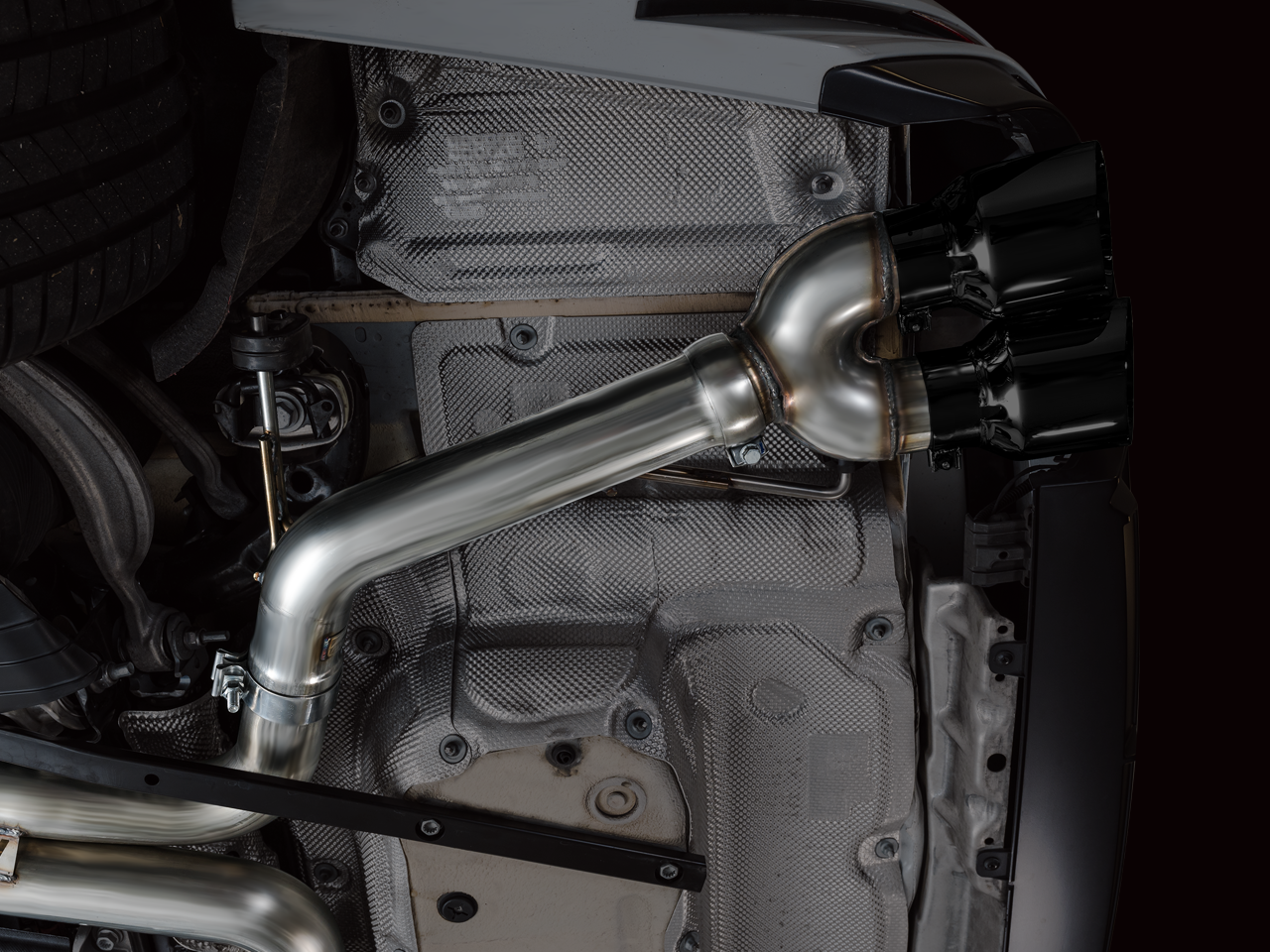 AWE Exhaust Suite for the Audi C8 S6/S7 2.9TT