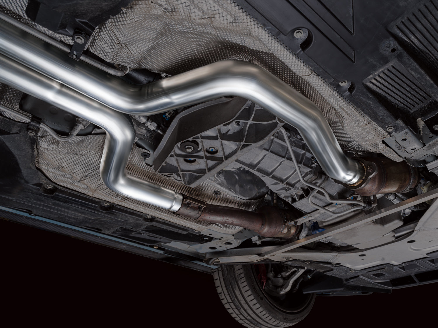 AWE 3025-42562 SwitchPath Exhaust Chrome Silver Tips For Cadillac CT5-V (22-26)