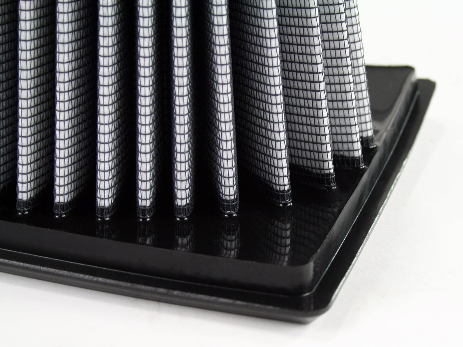 aFe Magnum Flow Inverted Air Filter | Ford V8-7.3L (99.5-03) (31-80006)