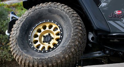 (set of 4) Method MR315 Gold - Black Lip | 17x8.5" +0mm | 6x5.5in Wheel