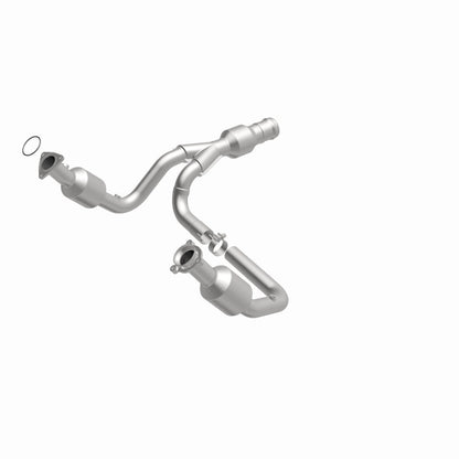 Magnaflow OEM Grade Direct-Fit Catalytic Converter | GMC Yukon XL 6.2L (52617)