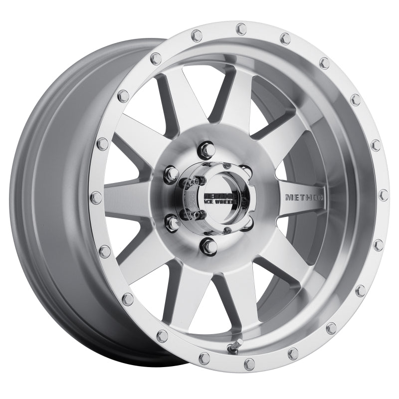 Method MR301 The Standard Machined | 20x9" +18mm | 6x5.5mm Wheel
