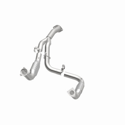 MagnaFlow OEM D&F Catalytic Converter | Silverado 2500HD/3500HD / Sierra 2500HD/3500HD (21-252)