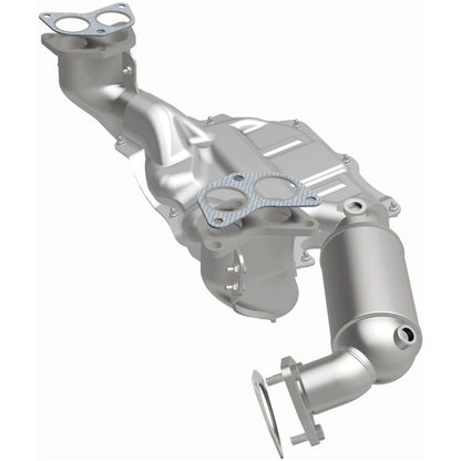 MagnaFlow Conv Direct Fit OEM 16-17 Subaru Impreza/Forester Underbody