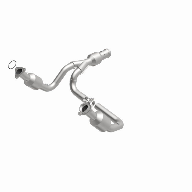 Magnaflow OEM Grade Direct-Fit Catalytic Converter | GMC Yukon XL 6.2L (52617)