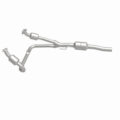 MagnaFlow Direct Fit Catalytic Converter 02-03 Dodge Durango 5.9L