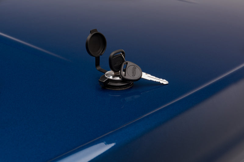 UnderCover UC5086S SE Smooth Hard One Piece Tonneau Cover For 16-25 Titan